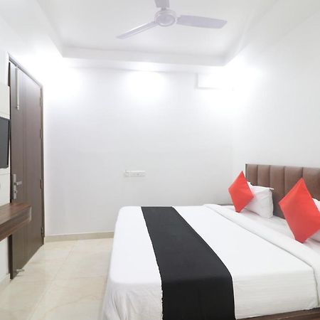 Hotel King Plaza New Delhi Buitenkant foto