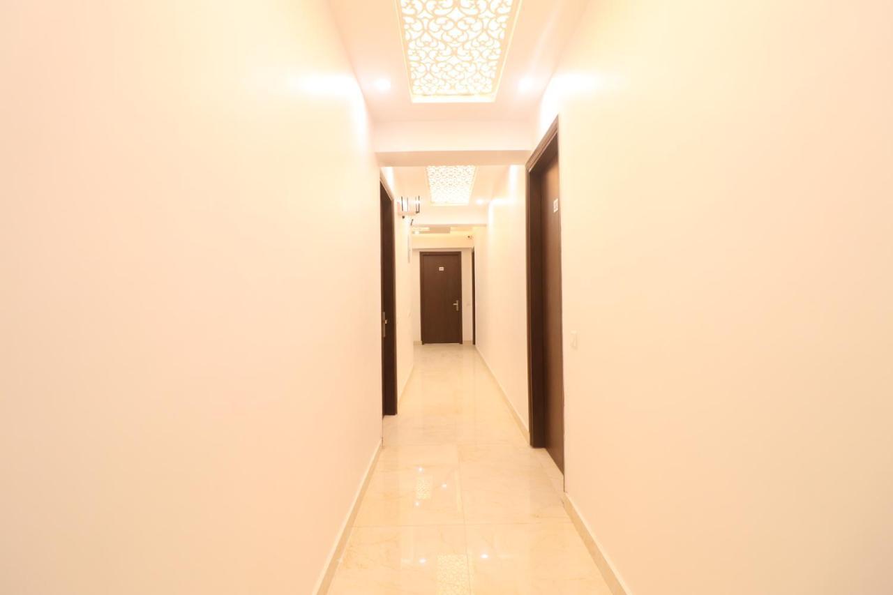 Hotel King Plaza New Delhi Buitenkant foto