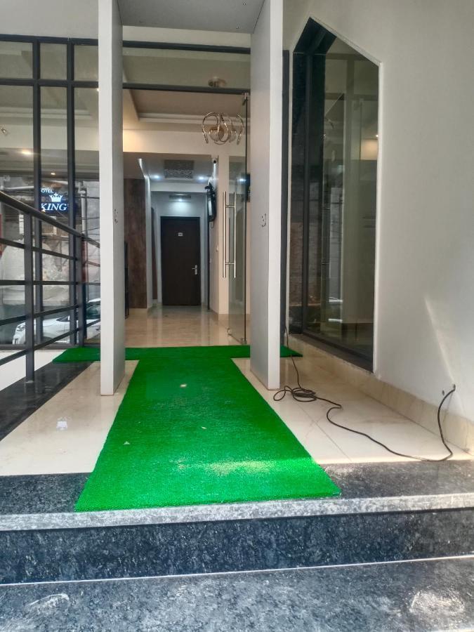 Hotel King Plaza New Delhi Buitenkant foto