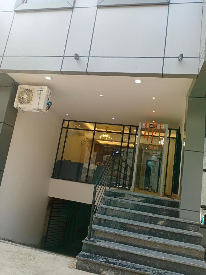 Hotel King Plaza New Delhi Buitenkant foto