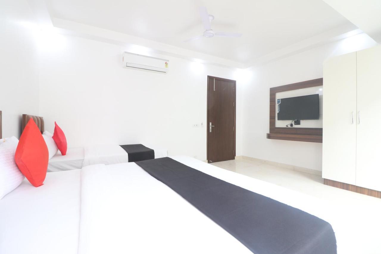 Hotel King Plaza New Delhi Buitenkant foto
