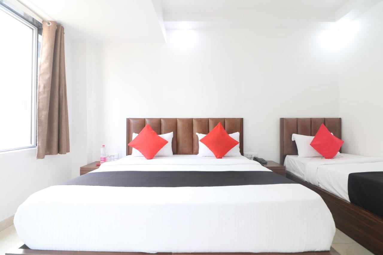 Hotel King Plaza New Delhi Buitenkant foto